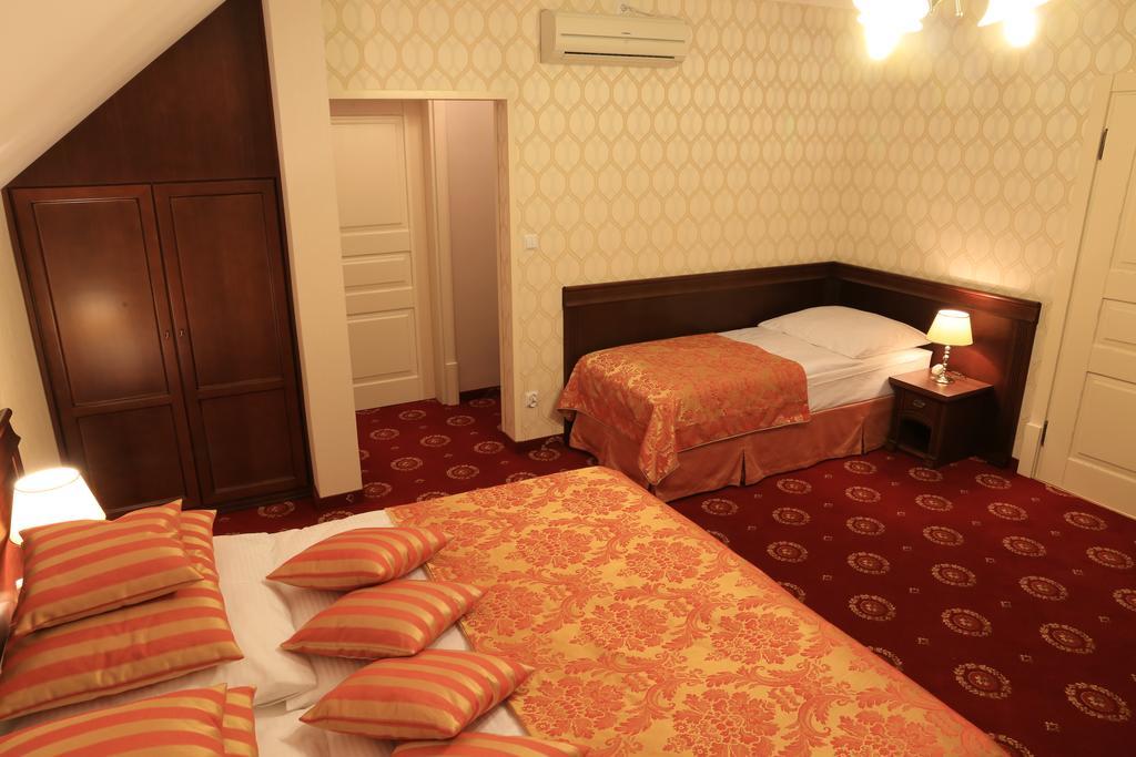 Hotel Kopernik Цехоцинек Номер фото