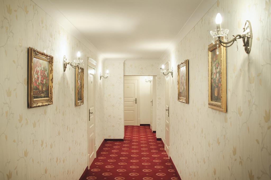 Hotel Kopernik Цехоцинек Экстерьер фото