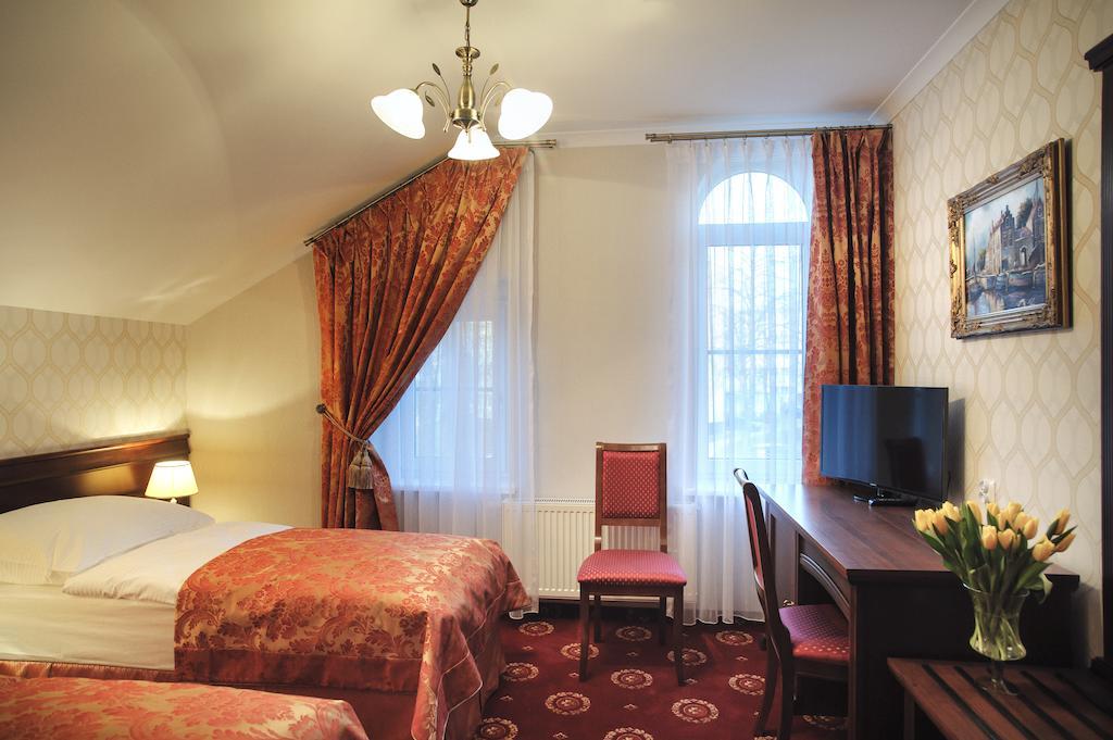 Hotel Kopernik Цехоцинек Номер фото