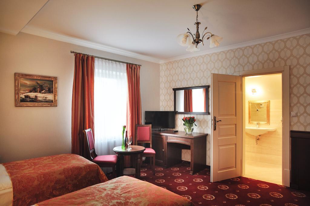 Hotel Kopernik Цехоцинек Номер фото