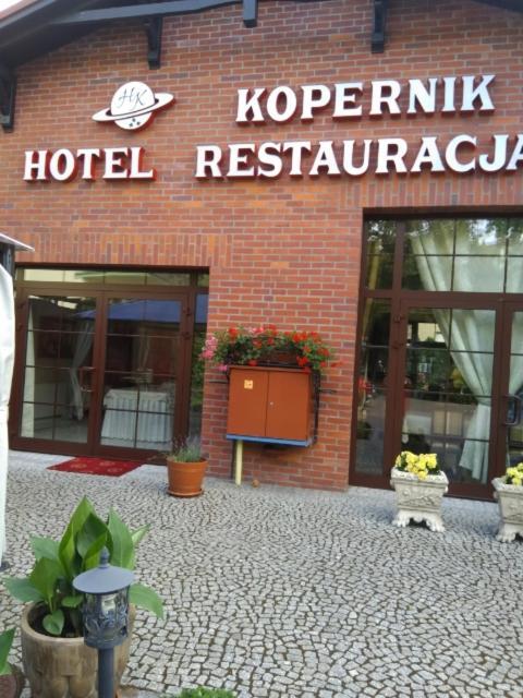 Hotel Kopernik Цехоцинек Экстерьер фото